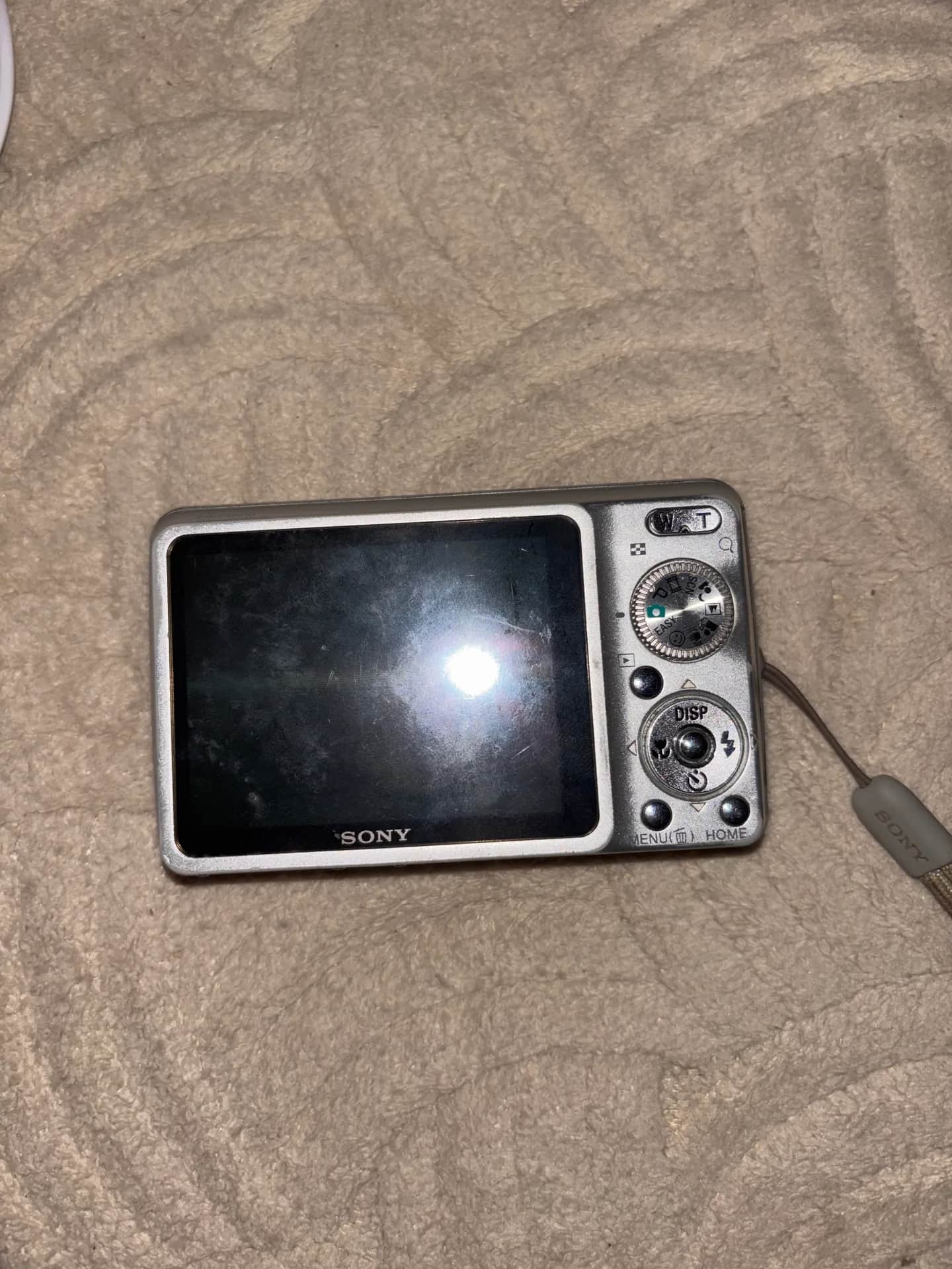 Sony Cyber-shot DSC-W210