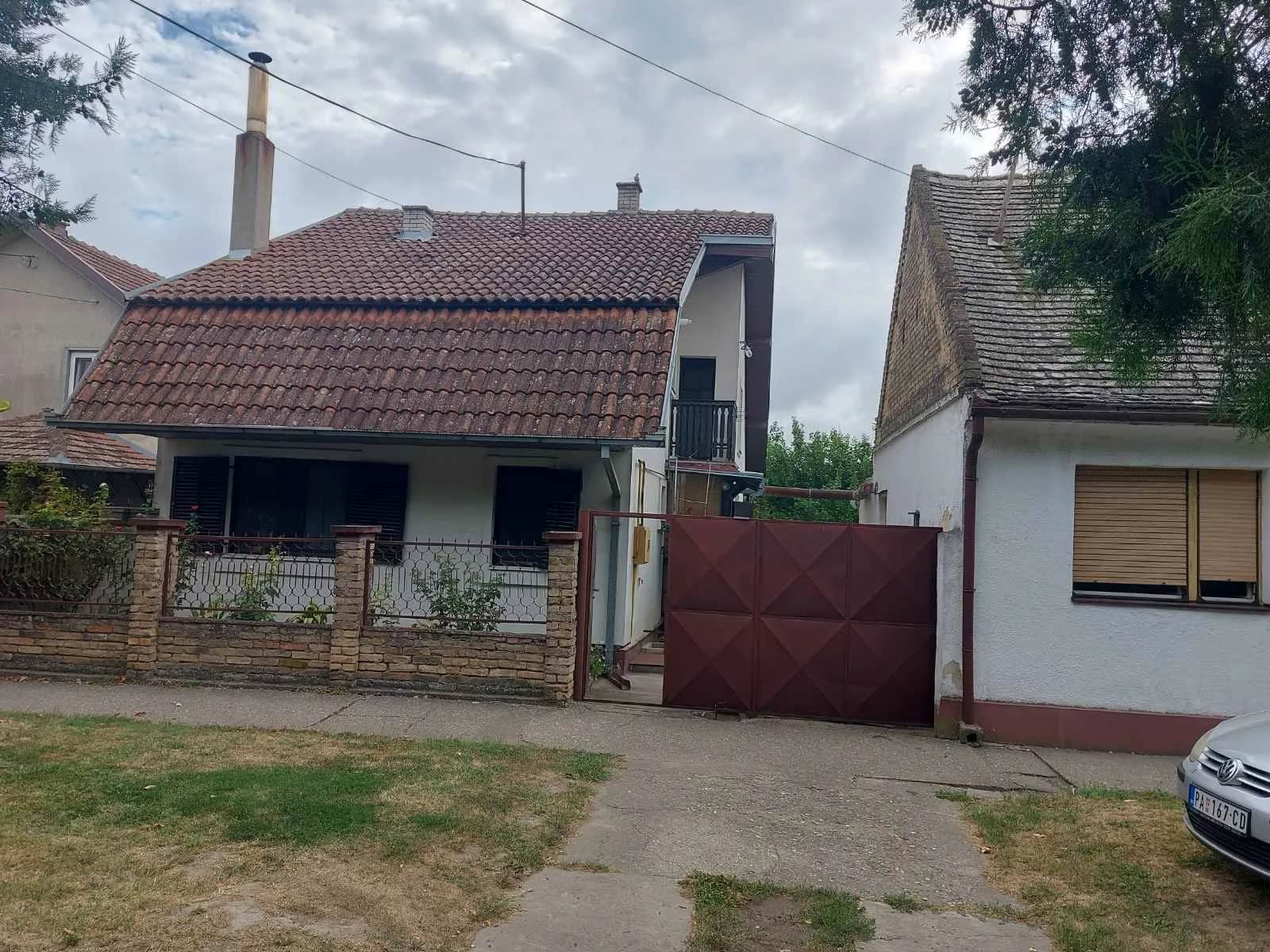 KUCA NA PRODAJU BANATSKI KARLOVC